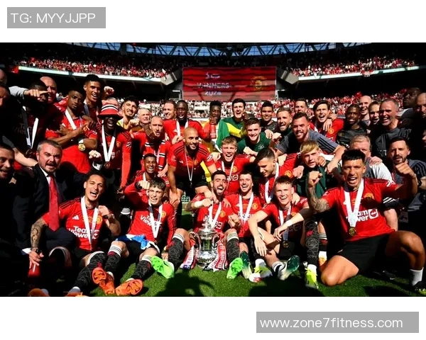 黑马逆袭豪强争夺名额 欧冠小组赛积分榜揭示晋级玄机