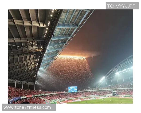 足球文化的全球影响与本土特色交融探索